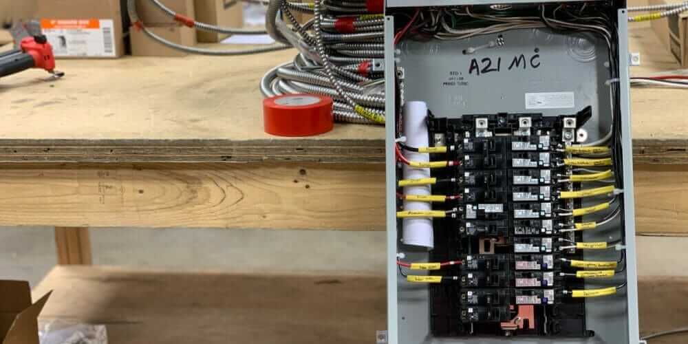 What Size Wire For 40 Amps Breaker? - Bates Electric